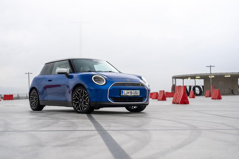 MINI Cooper SE