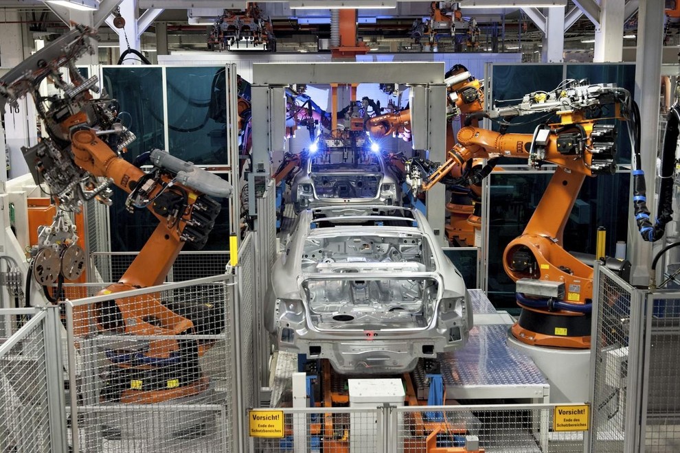 avtomobili industrija tovarna avtomobilov