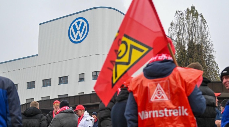 Volkswagnova tovarna se sooča s stavko. Zakaj le ena? (foto: Profimedia)