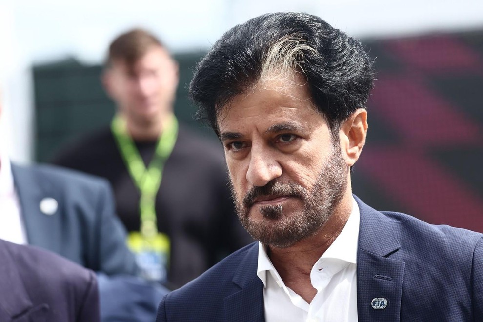 Drama na vrhu mednarodne avtomobilistične zveze (FIA). Ben Sulajem brez nasprotnika, Villarsova napoveduje tožbo