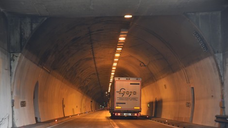 S prejšnjega konca tedna je prestavljena na tega. Zaradi zapore avtoceste lahko v naslednjih nekaj dneh pričakujemo zastoje