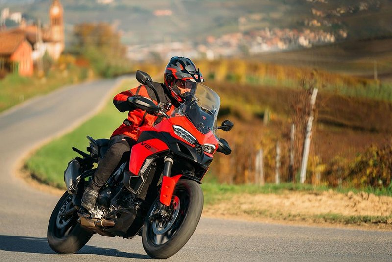 Premiera: Ducati Multistrada V2 - najlažja v svojem razredu in z novim motorjem