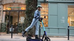 Bo Evropa končno »privila« voznike električnih skirojev? Takšni bodo novi predpisi