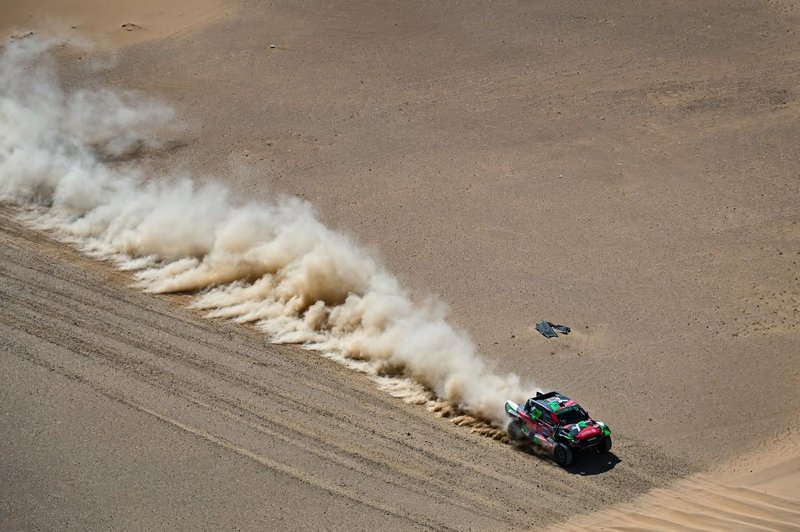 Največji puščavski izziv je tik pred vrati in tradicionalno tudi s slovensko zasedbo