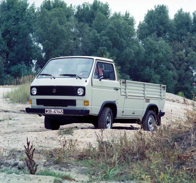 Volkswagnovi dostavniki štiri desetletja z vsemi štirimi