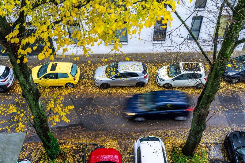 Bizarna zgodba nesrečne voznice: za po 20 sekund postanka kar 1500 evrov kazni?! (foto: Profimedia)