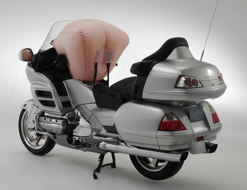 Jubilejnih 50 let prestiža in stila - Honda Gold Wing in Gold Wing Tour