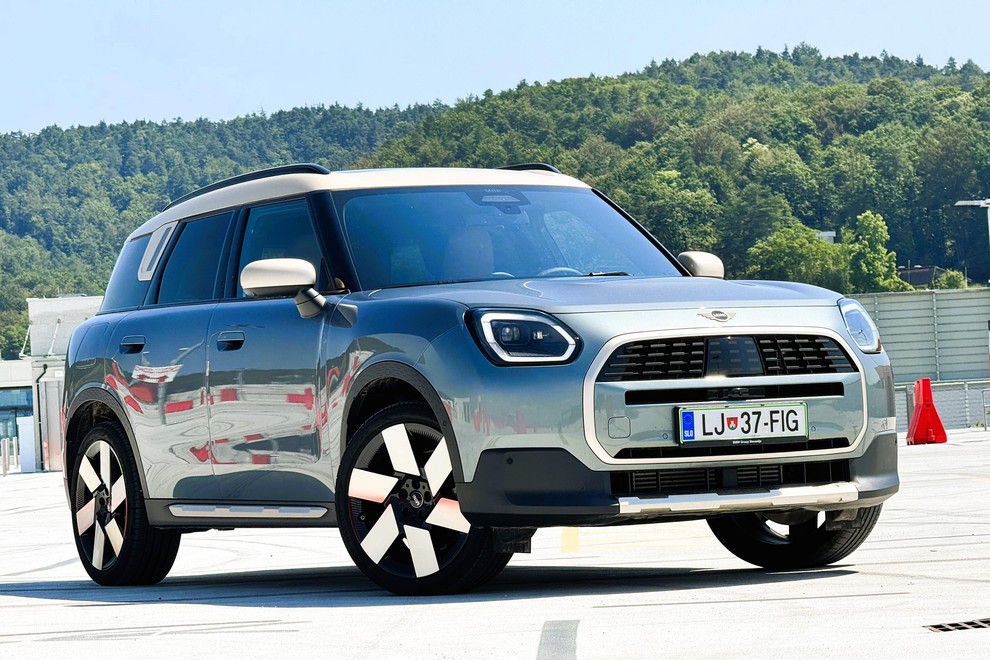 Test: Mini Countryman C Favoured Trim - Gospod v podeželskih škornjih