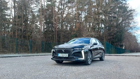 Test: DS 4 Hybrid 136 eDTC6 Pallas - Posebnež v dobrem pomenu