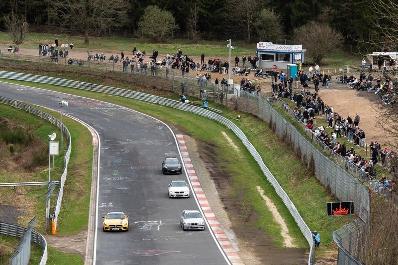 Legendarni Nordschleife bo prepovedal vožnjo določenim uporabnikom. To so novi pogoji za uporabo legendarne steze (foto: Profimedia)