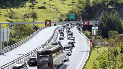 Na slovenskih cestah je to povsem "običajen" prekršek, a v tej evropski državi je možakar plačal več kot 100.000 evrov kazni