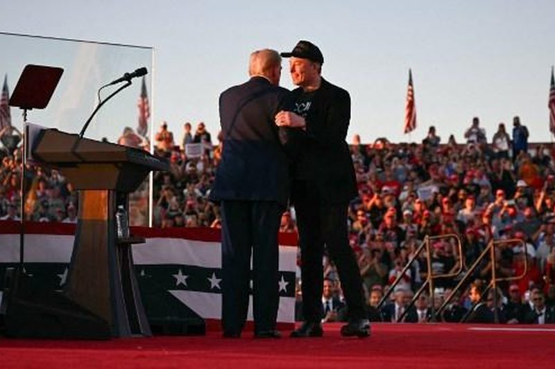 To je razlog, zaradi katerega bi lahko med Donaldom Trumpom in Elonom Muskom pošteno "počilo" (foto: Profimedia)