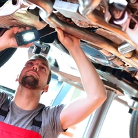 Avtomehanik jasno in glasno o pogostem početju, zaradi katerega na koncu vi plačate več (če veste, se temu lahko izognete)