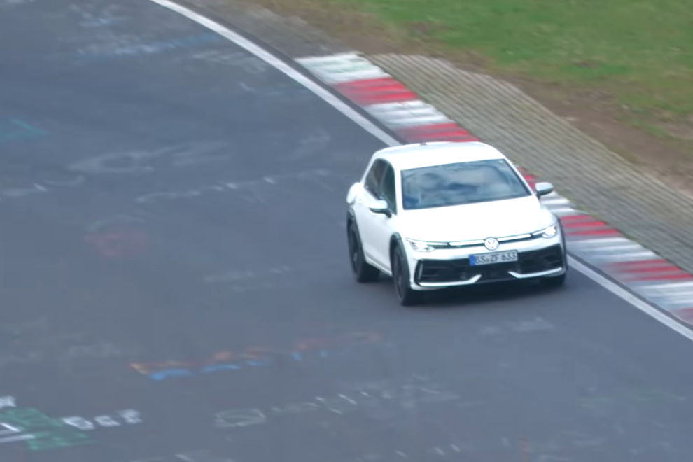 Golf GTI praznuje 50 let in Volkswagen pripravlja nekaj izjemnega! Med testiranjem so zalotili … (VIDEO)