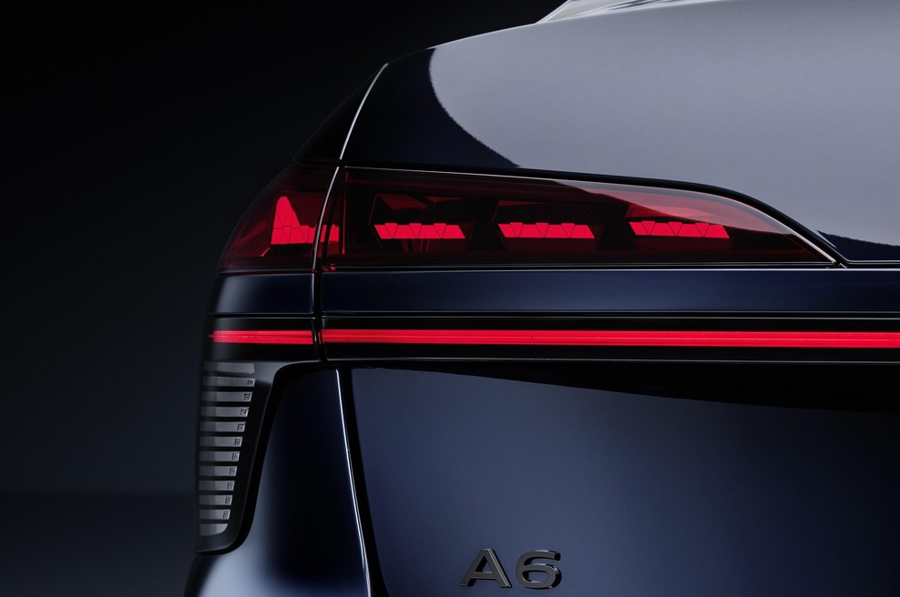 Tudi pri premijski znamki se nadaljuje negativni trend. Ne le nadaljuje, še slabša ... (foto: Audi)