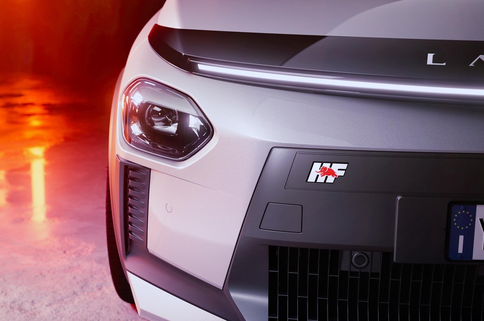 Napovedovali so povratek legendarne znamke, a se je kaj hitro klavrno končalo. Toliko avtomobilov so namreč prodali lani (foto: Lancia)