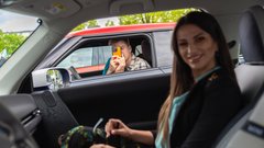 Z električnimi Miniji po slovenski Toskani: med tartufi, oljkami in realnostjo električne mobilnosti