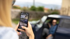 Z električnimi Miniji po slovenski Toskani: med tartufi, oljkami in realnostjo električne mobilnosti