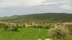 Z električnimi Miniji po slovenski Toskani: med tartufi, oljkami in realnostjo električne mobilnosti
