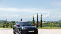 Z električnimi Miniji po slovenski Toskani: med tartufi, oljkami in realnostjo električne mobilnosti