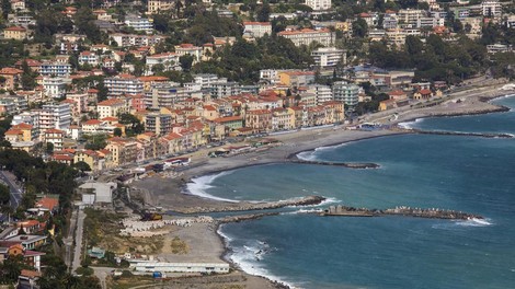 Sanremo avto družina vlom Italija