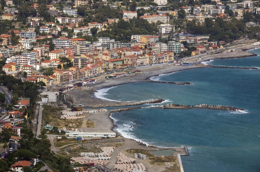 V turističnem raju parkirali avto in odšli spat: družina v šoku, ko se je zjutraj vrnila do jeklenega konjička (foto: Profimedia)