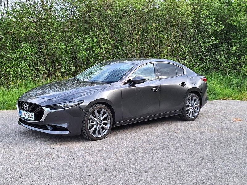 Test: Mazda3 2,5 e-Skyactive - Pa gremo mi (spet) po svoje