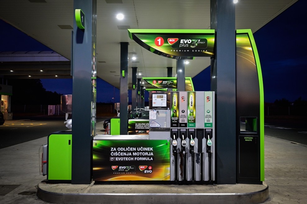 To so nove cene pogonskih goriv na avtocestah. Razlike med ponudniki pa ogromne (foto: MOL)