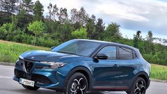TEST: Alfa Romeo Junior ibrida Speciale– Arrivederci cuore sportivo*