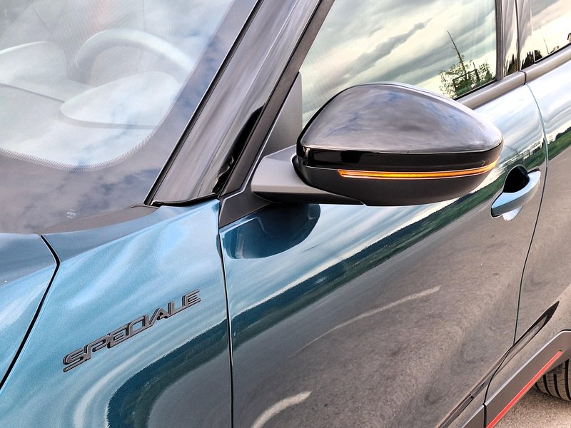 TEST: Alfa Romeo Junior ibrida Speciale– Arrivederci cuore sportivo*