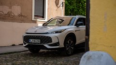 MG HS PHEV Luxury