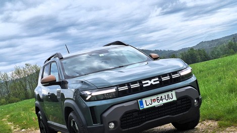Test: Dacia Duster MHD 130 4x4 - Robatost in pustolovski duh - namesto cenenosti