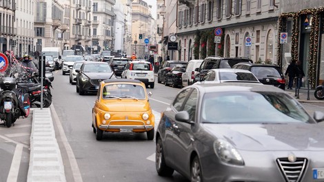 Milano, Italija, avtomobili, Alfa Romeo, Fiat, mesto