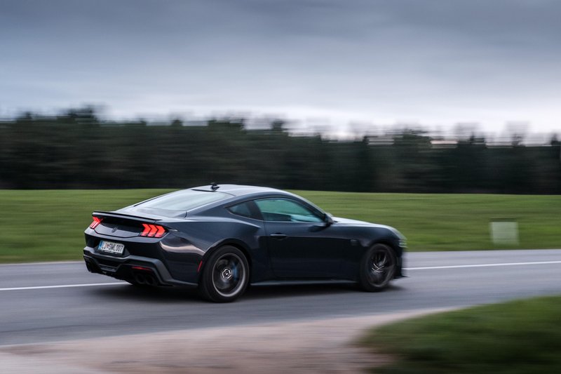 Ford Mustang Dark Horse