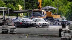 Nazaj na začetek, naprej v prihodnost: jubilejna drift dirka v Logatcu odprla novo ero slovenskega drifta