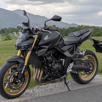 Sršen ki zbode - Honda CB 1000 Hornet SP