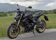 Sršen ki zbode - Honda CB 1000 Hornet SP