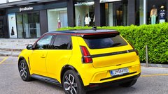Test: Renault R5 E-Tech electric 110 kW - Z nasmehom v hišo slavnih