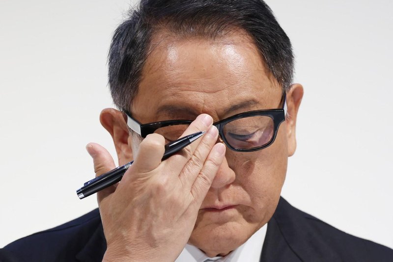 To je o električnih avtomobilih povedal Toyotin predsednik Akio Toyoda - in ni bil niti malo prizanesljiv