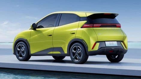 Kitajski gigant z manjšimi električnimi modeli stopnjuje cenovni pritisk na evropske proizvajalce