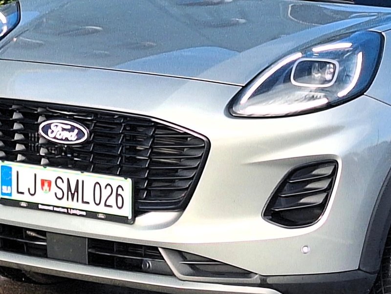 Test:  Ford Puma 1.0 Ecoboost Hybrid Titanium X – Ne grize, le brusi kremplje