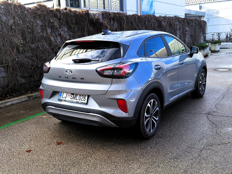 Test:  Ford Puma 1.0 Ecoboost Hybrid Titanium X – Ne grize, le brusi kremplje