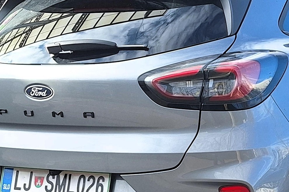 Test:  Ford Puma 1.0 Ecoboost Hybrid Titanium X – Ne grize, le brusi kremplje