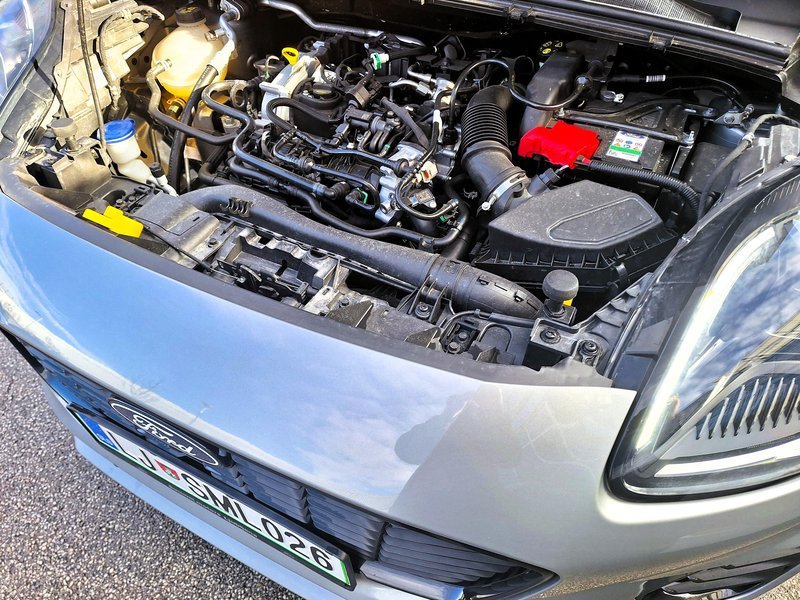 Test:  Ford Puma 1.0 Ecoboost Hybrid Titanium X – Ne grize, le brusi kremplje