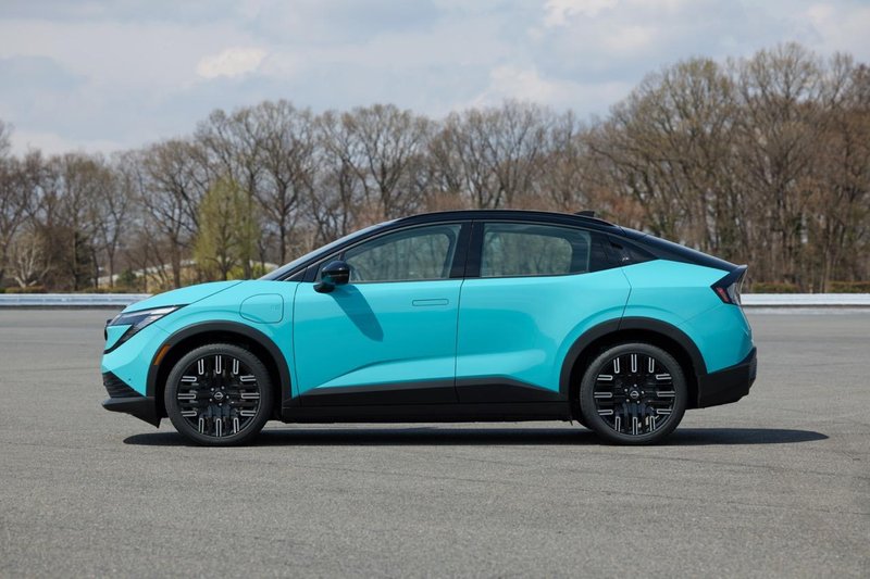 Nissan Leaf 2025