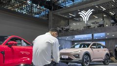 Stečaj podjetja z 10.000 zaposlenimi - od velike zvezde do popolnega poraženca