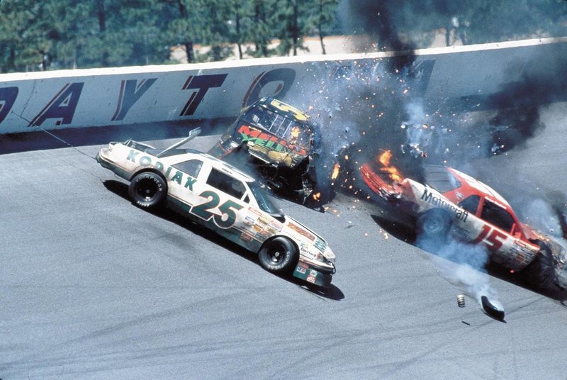Dnevi grmenja - Days of thunder