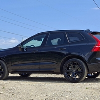Test: Volvo XC60 T8 Twin engine Black Edition -  Dvojno srce precej kratke sape