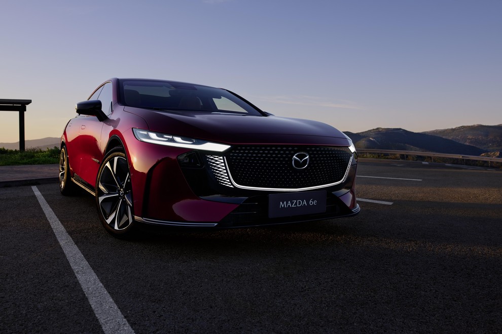 Mazda6e