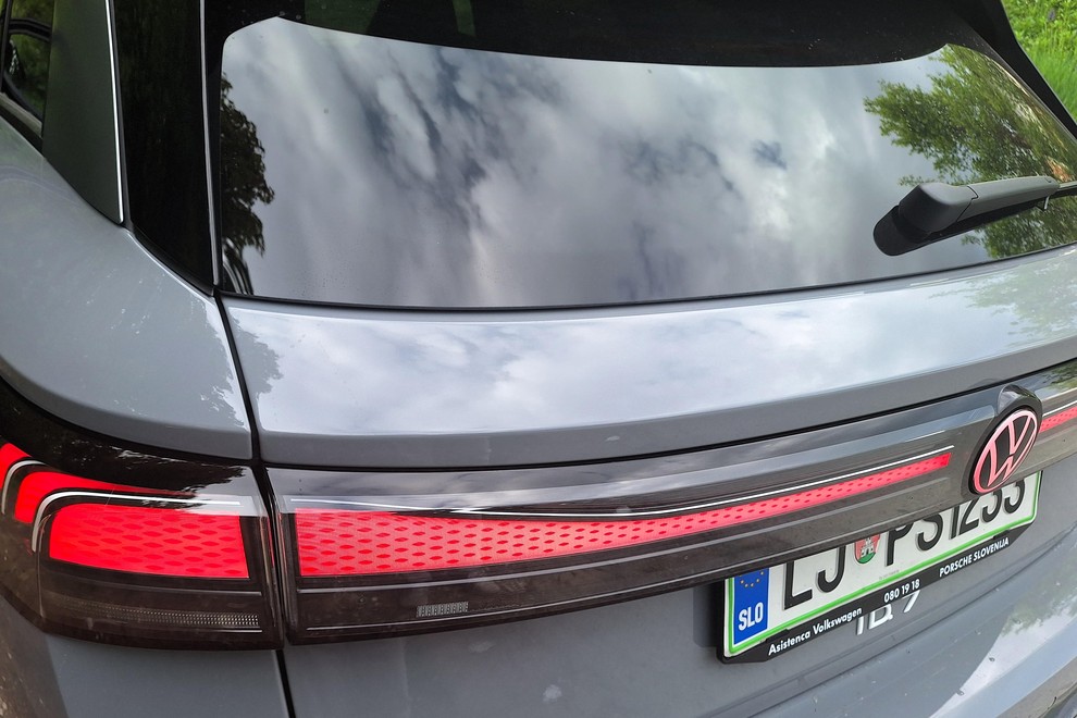 Test:  Volkswagen ID.7 Tourer Pro 4All – Je že čas za predajo?